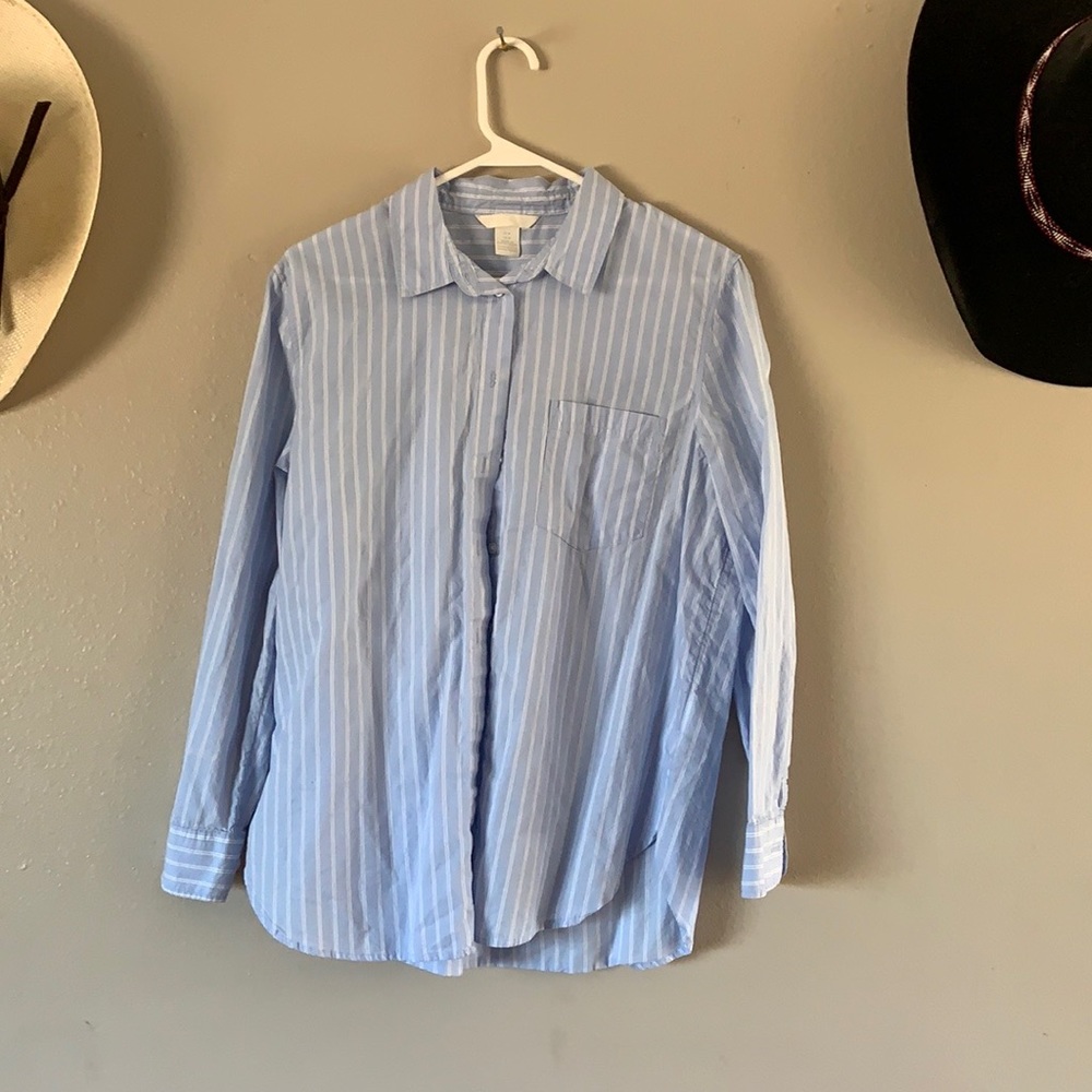 H&M button down blouse